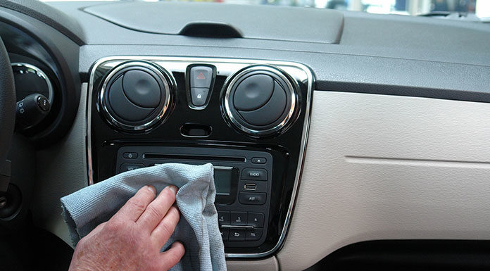 Czym jest auto detailing? Dlaczego warto korzystać z profesjonalnych kosmetyków samochodowych?