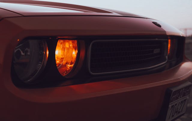 pexels-aloul-13916682 Dodge Challenger z USA