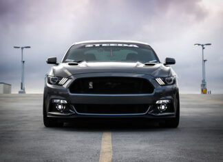 Czy opłaca się wynajmować auto na lotnisku